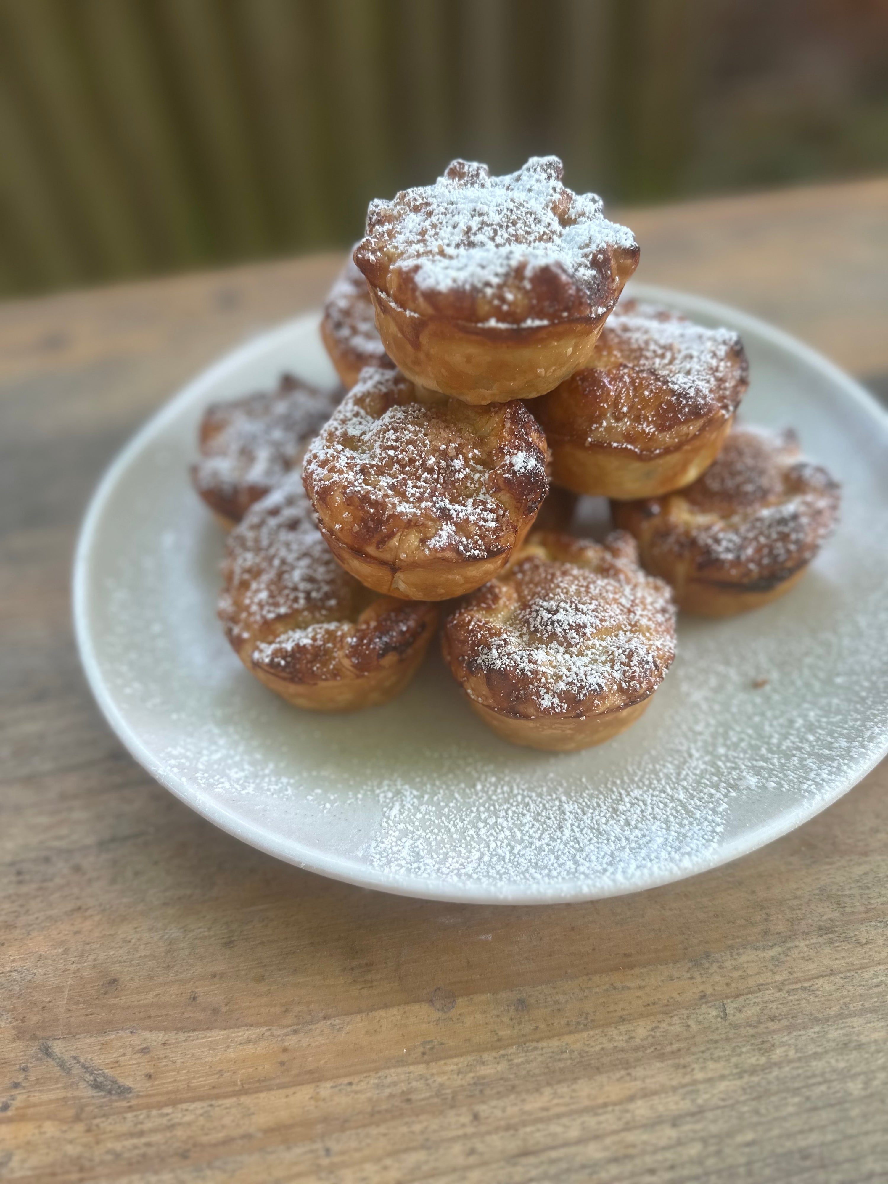 Box of RKD Disaronno Mince pie (6 pies per box)
