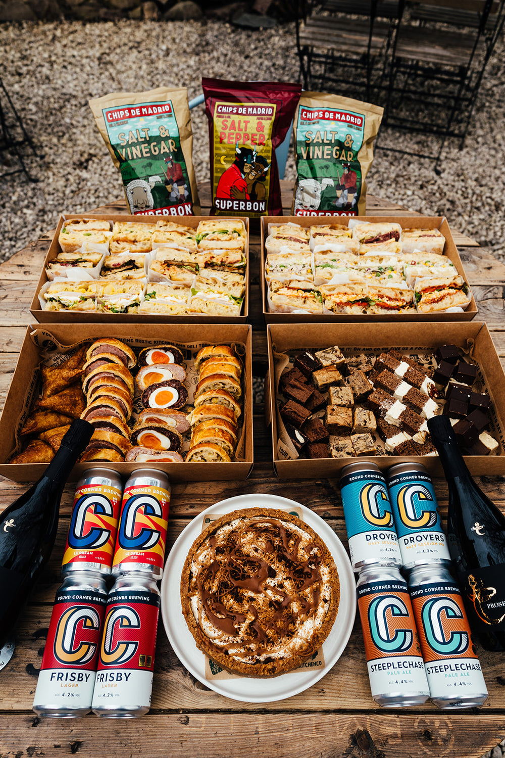 Super Deluxe Big Daddy Lunch Buffet Bundle
