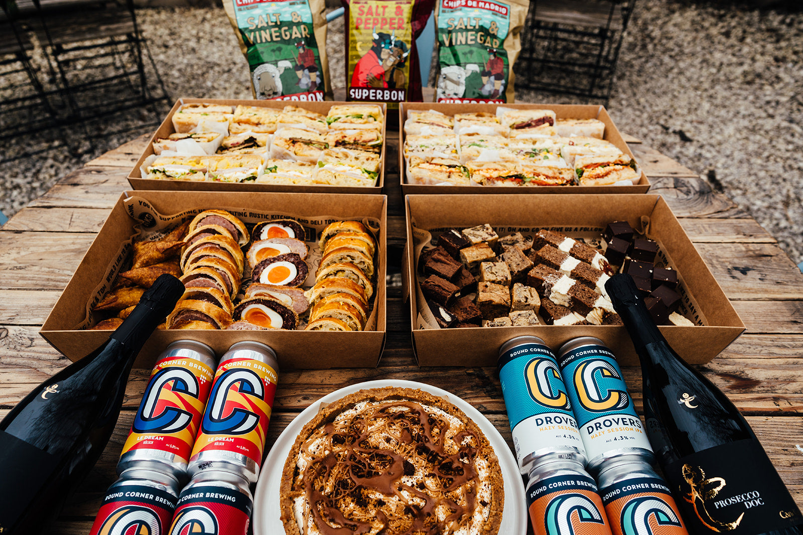 Super Deluxe Big Daddy Lunch Buffet Bundle